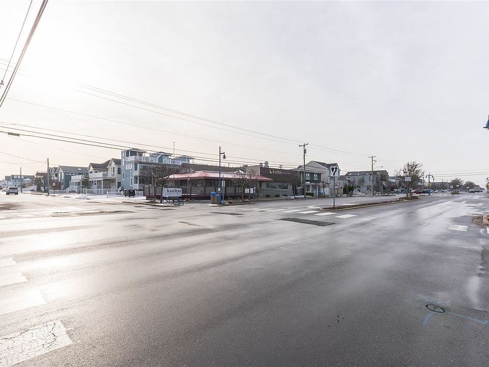 1st image of 2619 Dune Dr