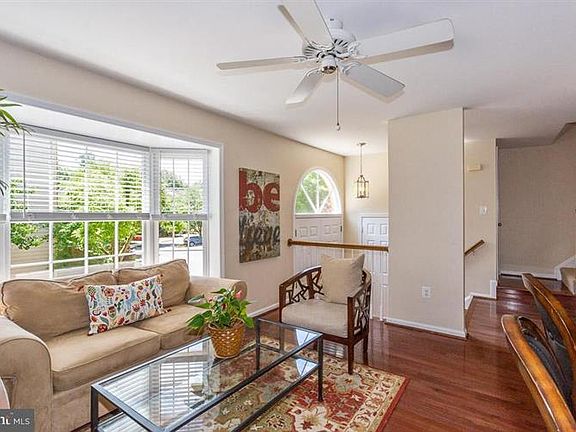 4th image of 4651 Luxberry Dr