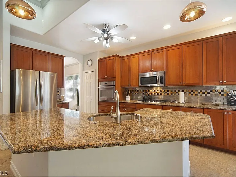 10514 Bella Vista Dr — Photo 11