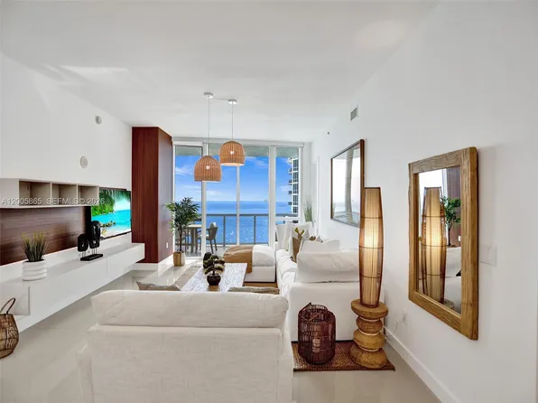 15901 Collins Ave APT 2807, Sunny Isles Beach, FL 33160