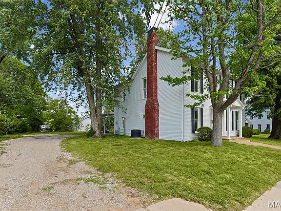 2nd image of 173 W Lebanon St
