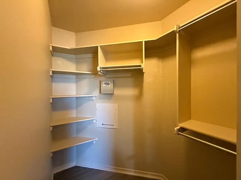 Unit Photo