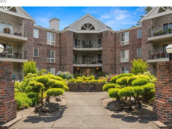 15420 NE Knott St Unit 5, Portland, OR 97230