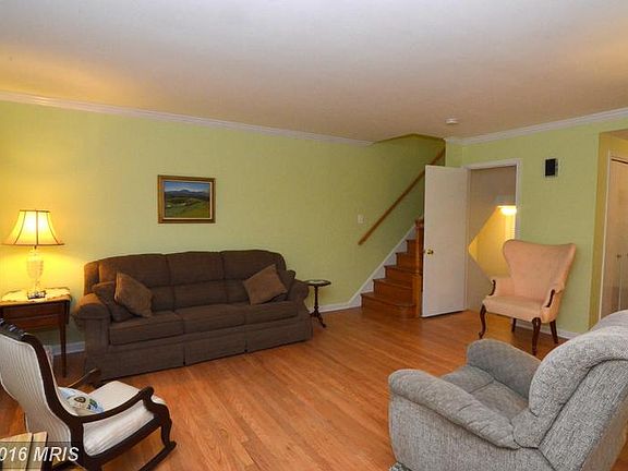 3rd image of 643 Azalea Dr