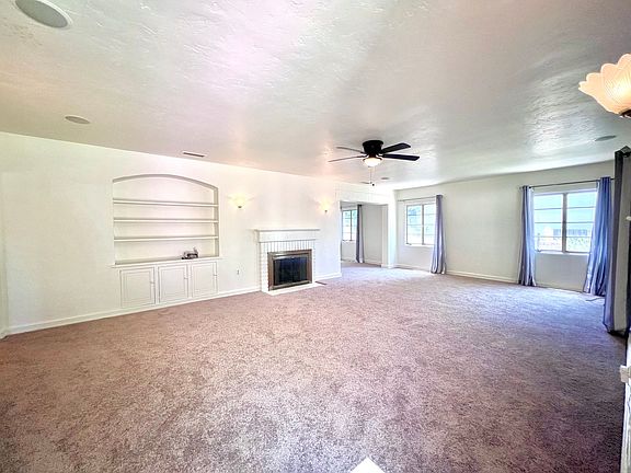 2nd image of 331 1/2 W 25th St