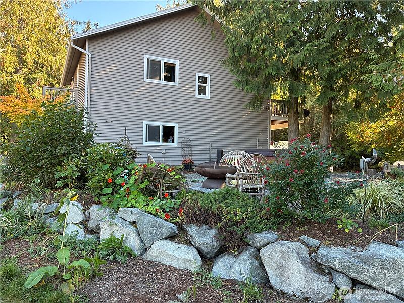 4th image of 1076 Blyn Springs Road