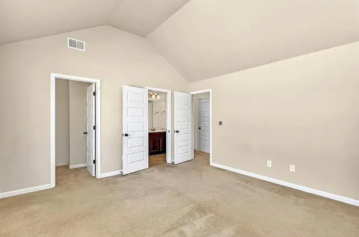 Grove Landing Cir
