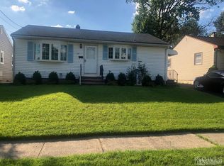 170 Creemer Ave, Iselin, NJ 08830