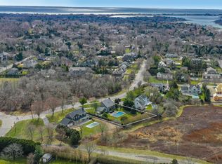 211 Somerset Ave, Southampton, NY 11968