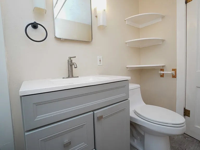 2506 W Woodlawn Ave #4 — Photo 26