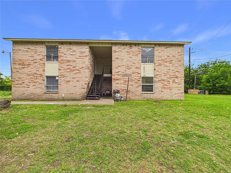 2808 Cypress Bend Cir #C — Photo 1