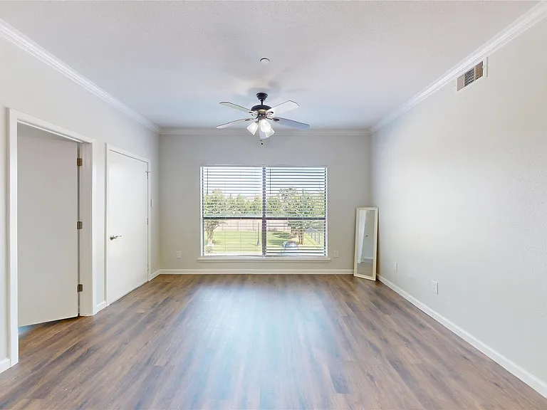 793 Davis Rd #111 — Photo 9