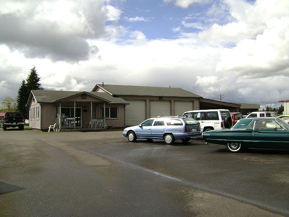 2nd image of 1421 Kresky Ave