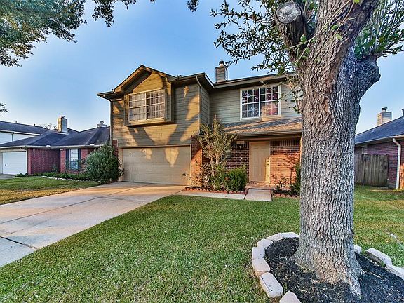 2nd image of 13810 Cherry Hollow Ln
