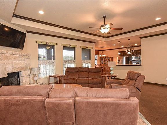 5th image of 2055 Pirtle Dr