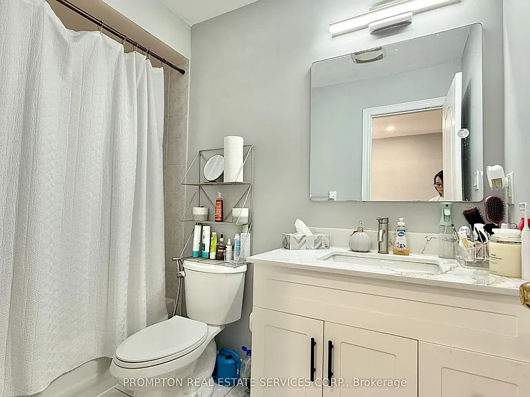 2037 Bur Oak Ave — Photo 26