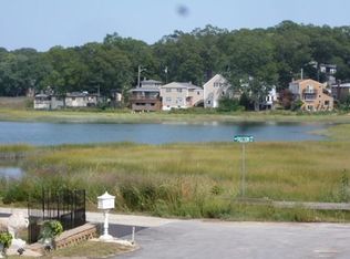 15 Seminole Ave, Weymouth, MA 02188