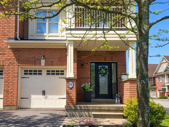 19 Bearings Ave, Whitchurch Stouffville, ON L4A 0W6
