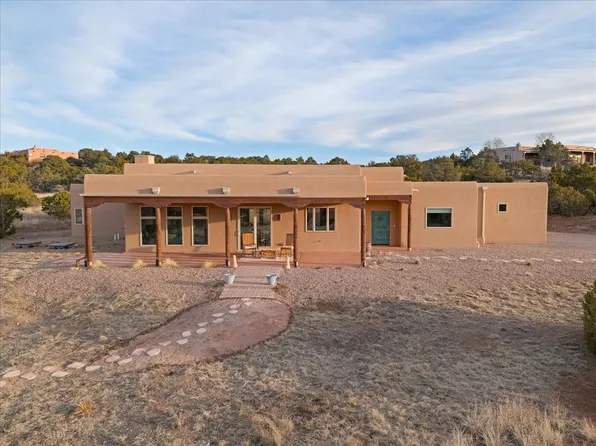176 Principe De Paz, Santa Fe, NM 87508