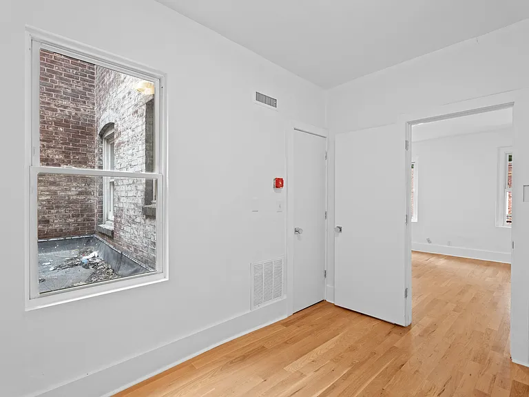 1384 State St #3 — Photo 13