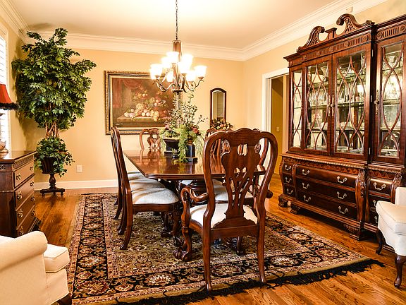 Formal dining
