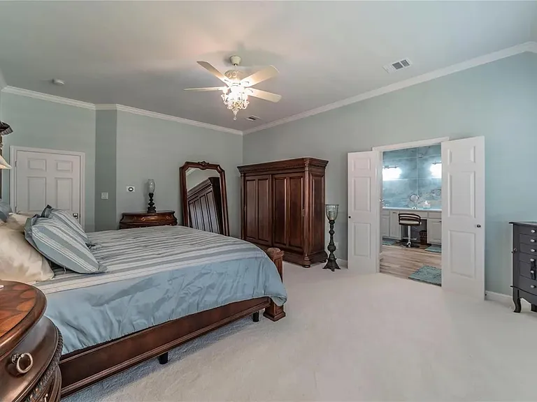 1510 Pecan Valley Ct — Photo 12