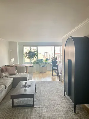 Rented by Compass | media 2