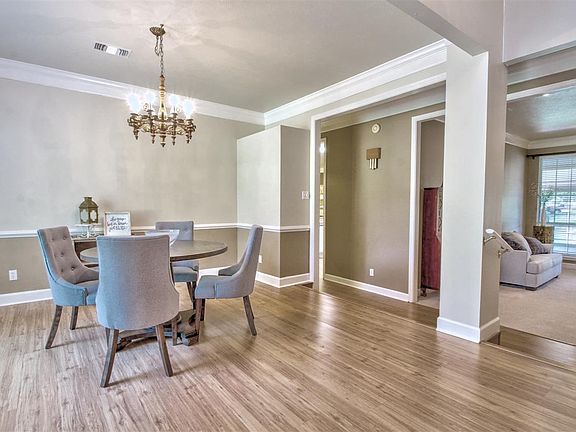 3rd image of 3606 Wyatt Ln