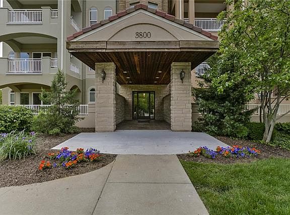 2nd image of 3800 N Mulberry 401 Dr #401