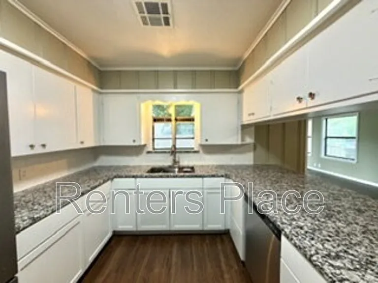 5501 S Newport Ave — Photo 9