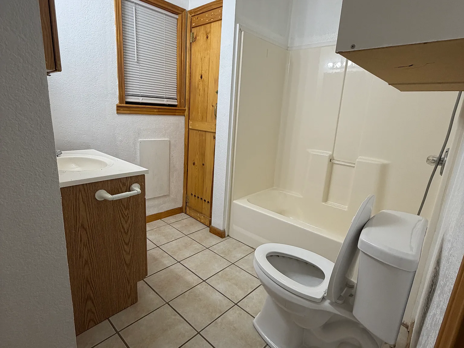 1 bed, 1000 sqft, $1,250 — Photo 4