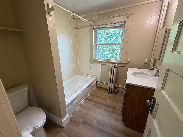 611 Kellogg Ave — Photo 11
