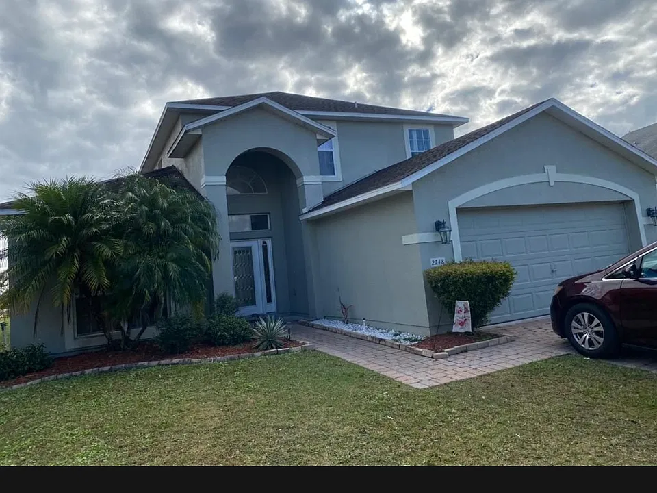 2748 Patrician Cir