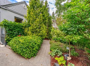 32 Plaxton Dr, Toronto, ON M4B 2P9