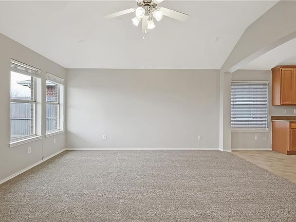 2nd image of 8504 Minturn Dr