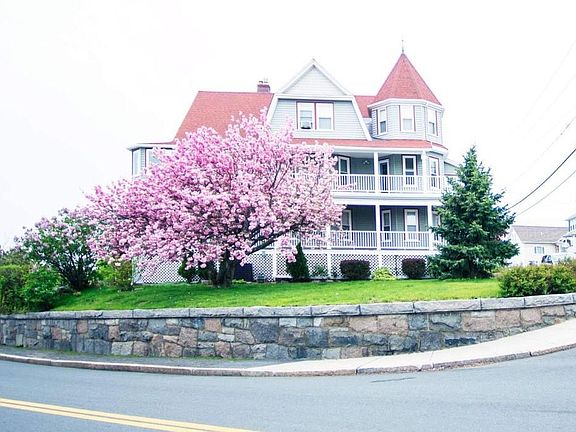 2nd image of 21 Grovers Ave #1