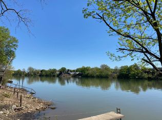 400 W Virginia Ave, Dunbar, WV 25064