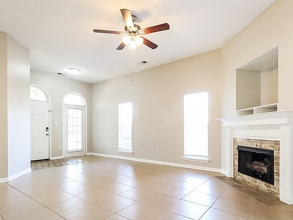 5th image of 9194 Kaitlyn Dr S