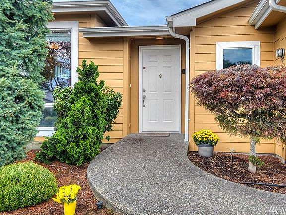  Entry way with no stairs