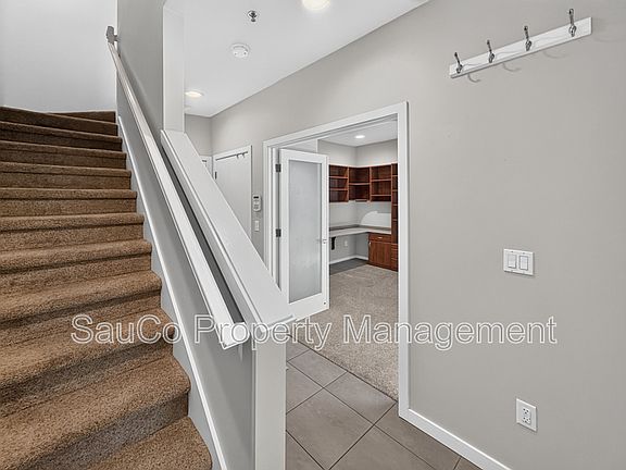 3rd image of 1420 NW 20th Ave