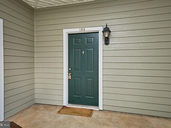4th image of 4413 Fair Stone Dr APT 105