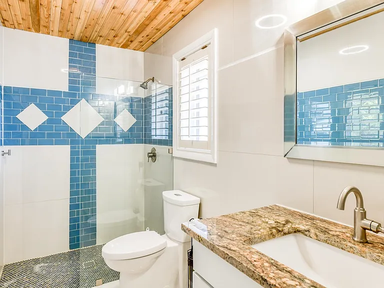 3222 Harbor Dr — Photo 16