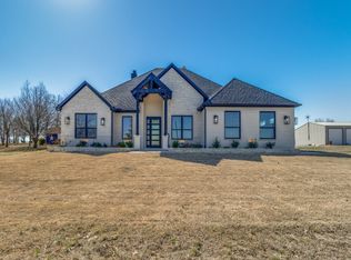 81 Henson Rd, Van Alstyne, TX 75495
