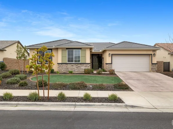 10211 Monarch Dr, Bakersfield, CA 93306