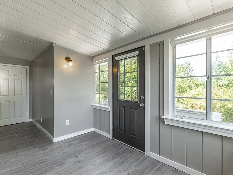 1209 Hanover St — Photo 26