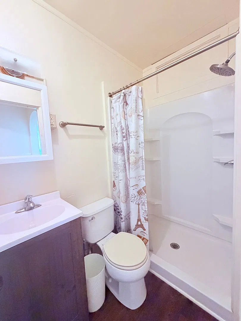 Mitzel - 117 N Main St — Photo 4