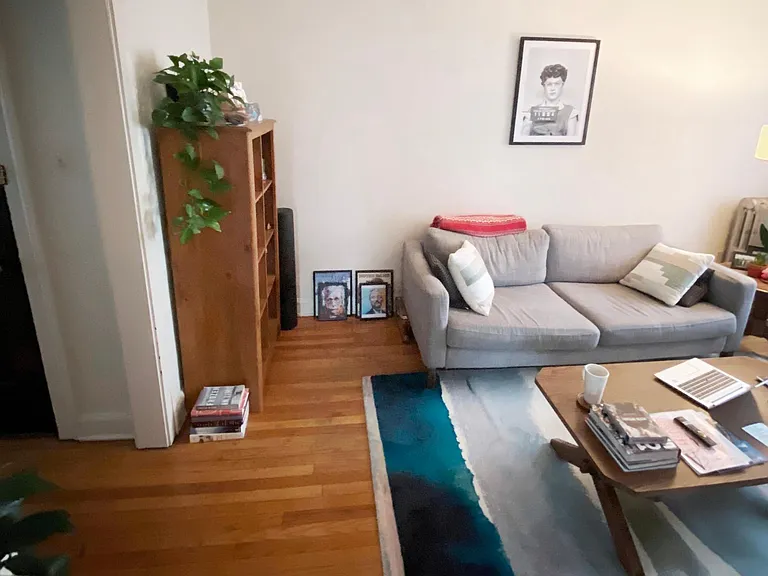 4220 N Clark St #10 — Photo 7