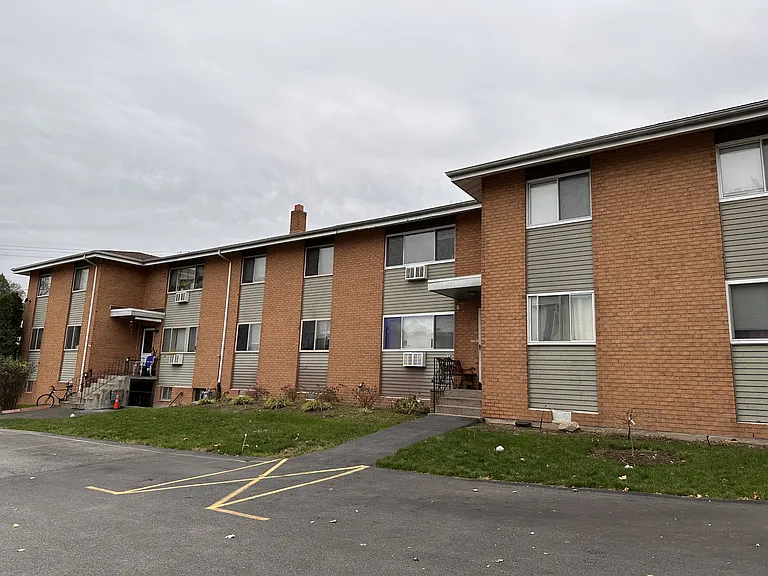 16 Waldron Ave #12B — Photo 9