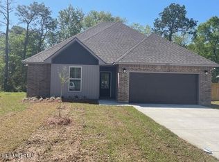 14337 Southern Pecan St, Gulfport, MS 39503