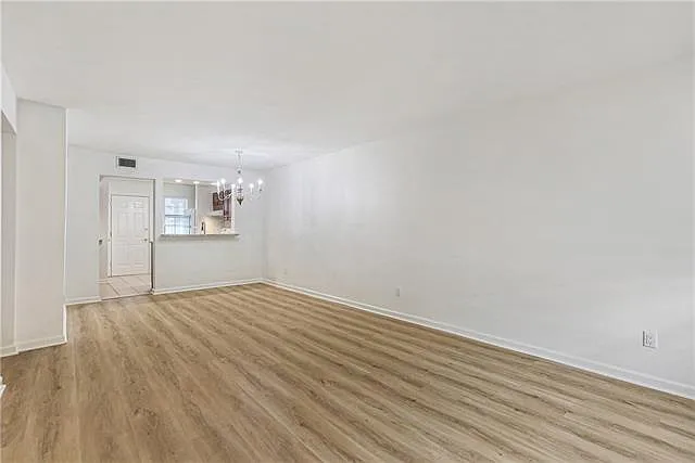 Building Photo - 3126 Edenborn Ave #610